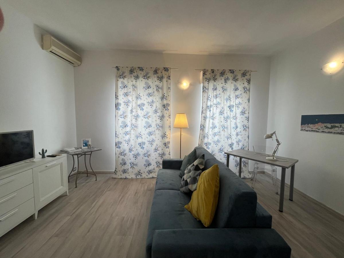 Apartamento You And Me Cagliari Exterior foto